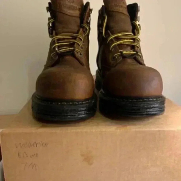 K. Wolverine Men's Boots- Brown- US 7 MENS - Picture 4 of 4